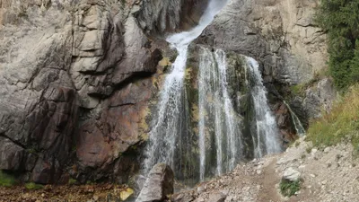 водопад Бурхан-Булак, фото - Новости Zakon.kz от 22.04.2026 18:28