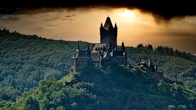 замок, гора, фото - Новости Zakon.kz от 22.04.2026 15:49