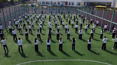 массовая зарядка в Алматы, фото - Новости Zakon.kz от 22.04.2026 15:46