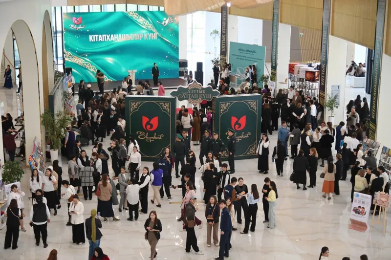 Неделя книги в Шымкенте, фото - Новости Zakon.kz от 23.04.2026 16:30