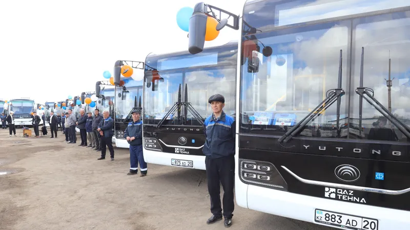"Казахмыс" начал обновление автопарка: закуплено 90 автобусов для перевозки сотрудников