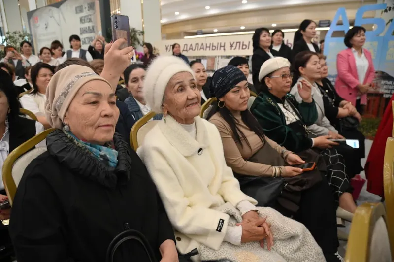 Неделя книги в Шымкенте, фото - Новости Zakon.kz от 23.04.2026 16:30