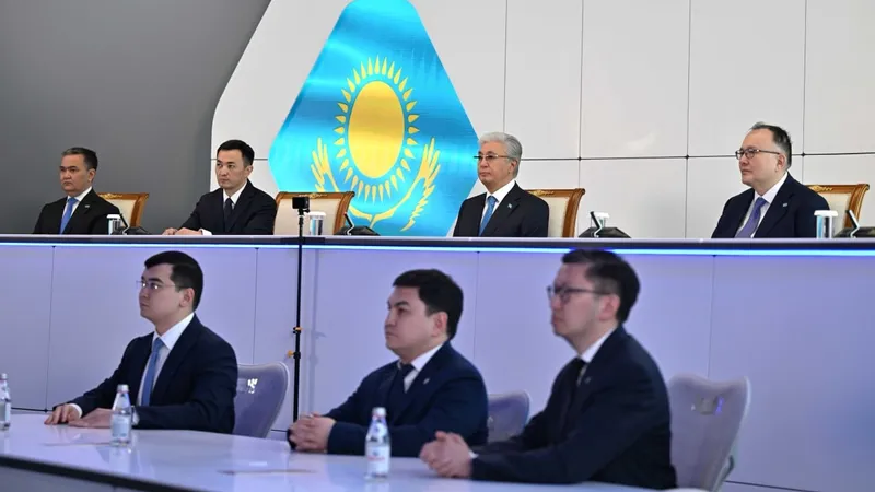 Касым-Жомарт Токаев посетил Международный центр искусственного интеллекта Alem.ai