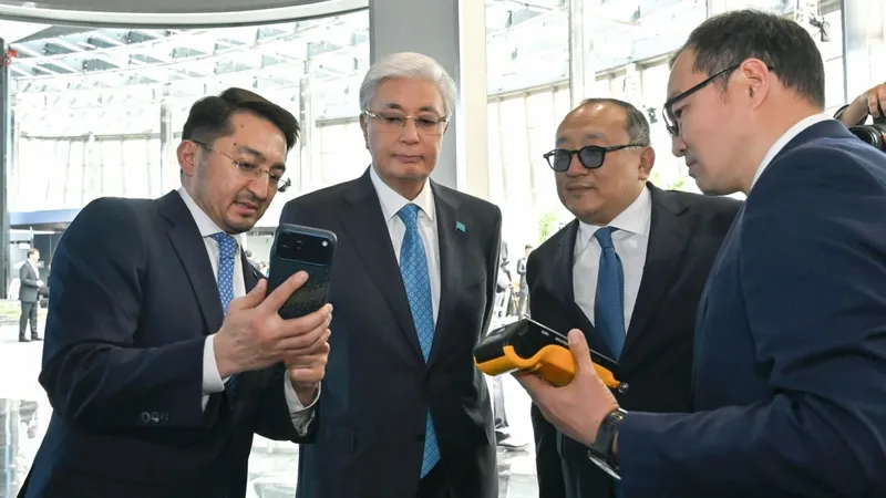 Первый в Казахстане платеж криптовалютой продемонстрировали Токаеву