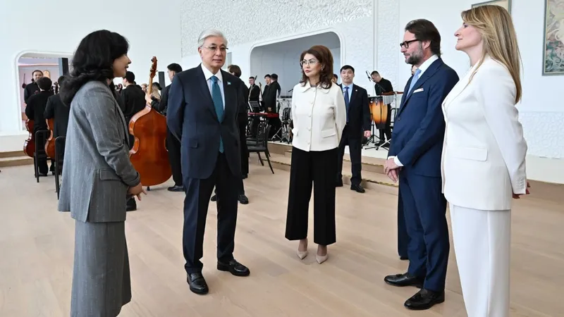 Токаев посетил офис Фонда развития креативных индустрий