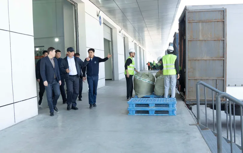 склады JANA POST, фото - Новости Zakon.kz от 27.04.2026 17:34