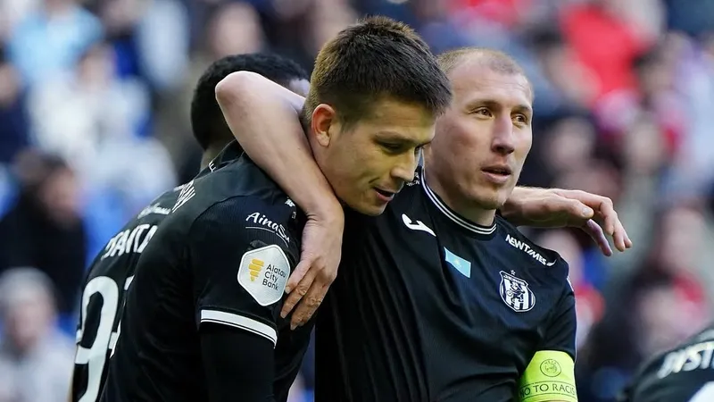 Футбол Победа Окжетпес , фото - Новости Zakon.kz от 29.04.2026 16:14