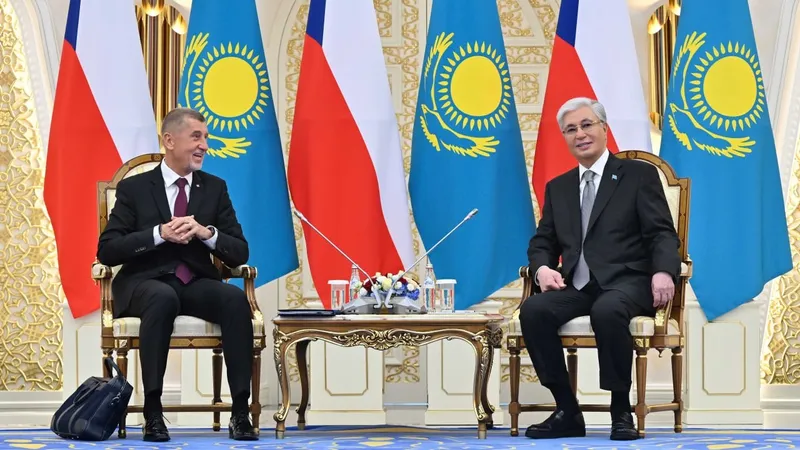 Токаев, премьер Чехии, Акорда