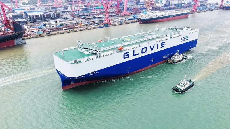 гигантский корабль-автовоз в Китае, фото - Новости Zakon.kz от 29.04.2026 14:42