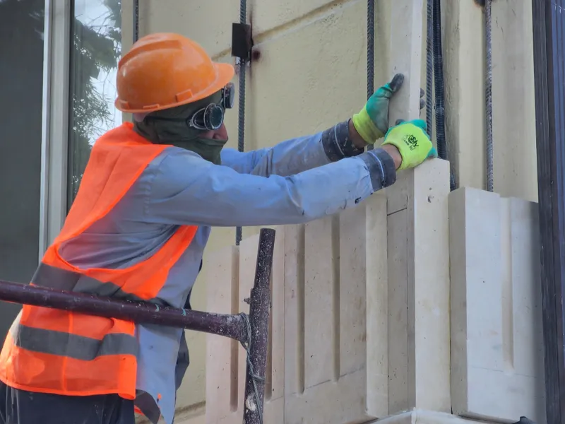 В Алматы приводят в порядок фасады жилых домов, фото - Новости Zakon.kz от 30.04.2026 14:49