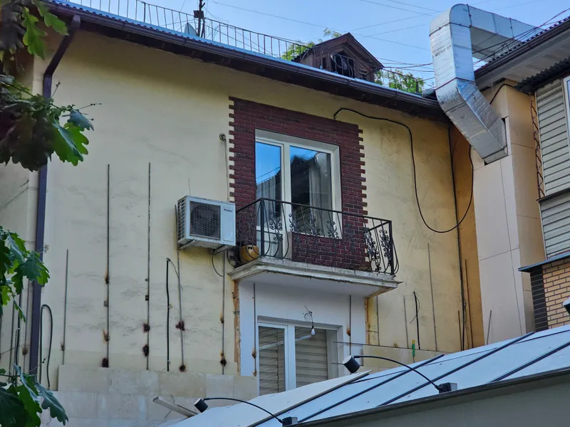 В Алматы приводят в порядок фасады жилых домов, фото - Новости Zakon.kz от 30.04.2026 14:49