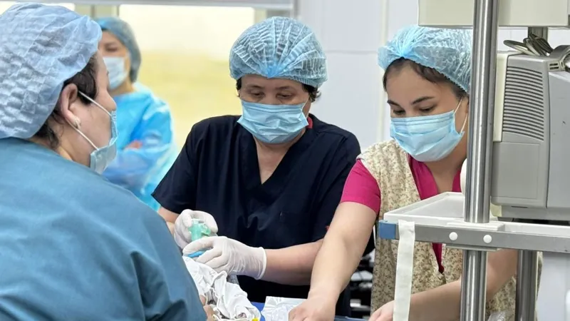 Спасение зрения недоношенным детям, фото - Новости Zakon.kz от 30.04.2026 09:00