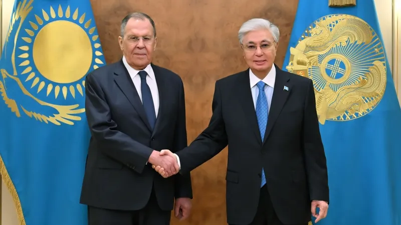 Токаев, Лавров, Акорда, фото - Новости Zakon.kz от 30.04.2026 16:00