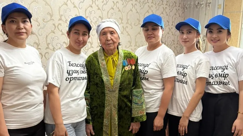 Шымкент, труженица тыла, Арзан Сатыбалдиева, 9 мая, День победы, фото - Новости Zakon.kz от 06.05.2026 10:41