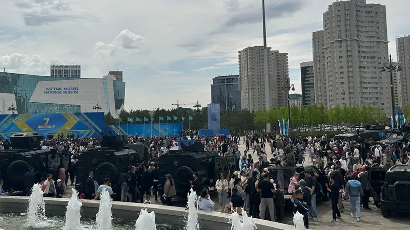 Астана, концерт, День защитников Отечества , фото - Новости Zakon.kz от 07.05.2026 15:38