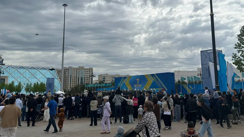 Астана, концерт, День защитников Отечества , фото - Новости Zakon.kz от 07.05.2026 15:38