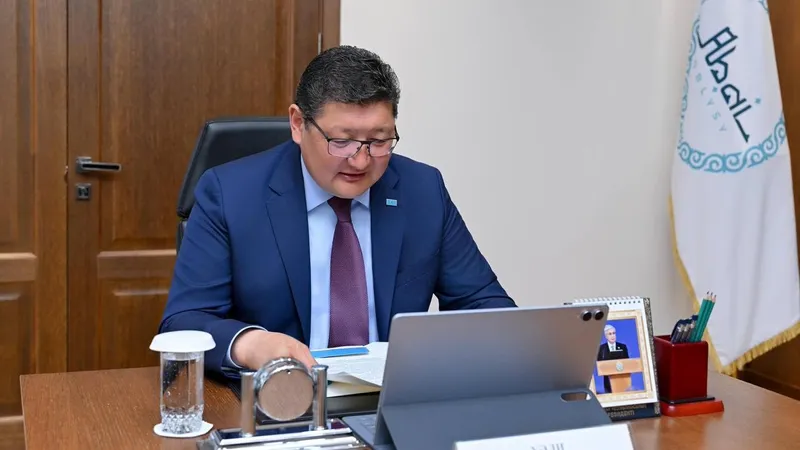поздравление ветерана, фото - Новости Zakon.kz от 08.05.2026 21:34
