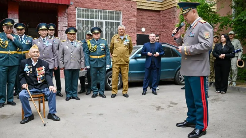 поздравление ветерана, фото - Новости Zakon.kz от 08.05.2026 19:06