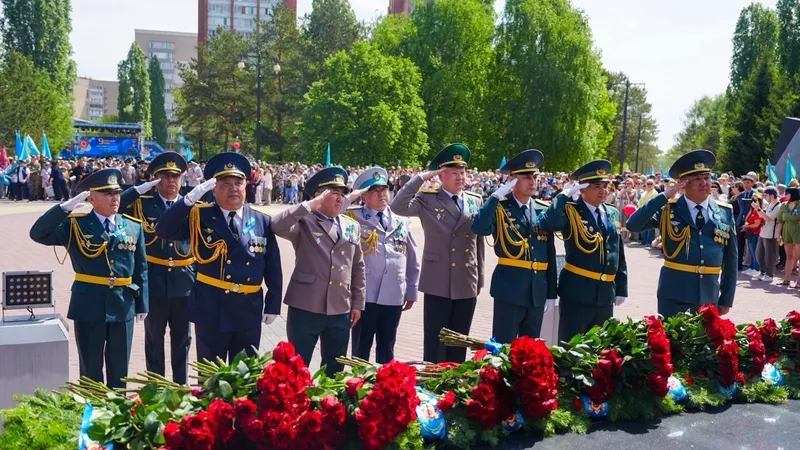 военные, фото - Новости Zakon.kz от 09.05.2026 13:18