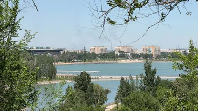 Озеро Сайран весной