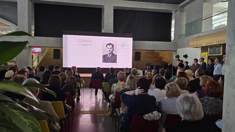 юбилей Владимира Радостовцева, презентация биографического фильма в Нархозе, фото - Новости Zakon.kz от 17.05.2026 14:05