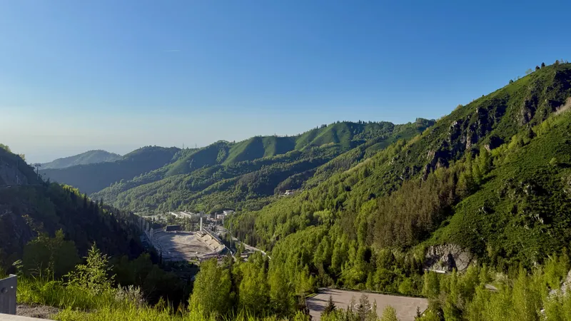 Горы в Алматинской области, фото - Новости Zakon.kz от 18.05.2026 18:37