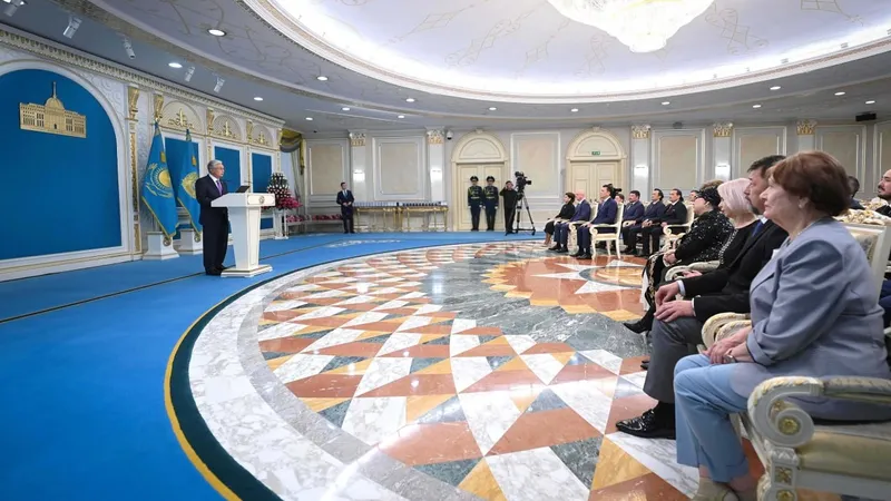 Токаев на награждении