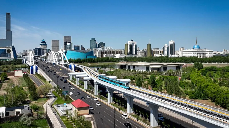 Астанинский легкорельсовый транспорт, ЛРТ, LRT, железнодорожный общественный транспорт, станция ЛРТ, станции ЛРТ, станция LRT, станции LRT, проект ЛРТ, проект LRT, вагон ЛРТ, вагоны ЛРТ, вагон LRT, вагоны LRT, Астана, ЛРТ в Астане