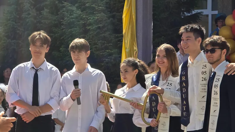 последний звонок, торжественная линейка, фото - Новости Zakon.kz от 25.05.2026 17:22
