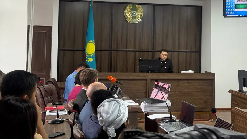 ДТП на аль-Фараби: подсудимый на суде попросил прощения у родных погибших