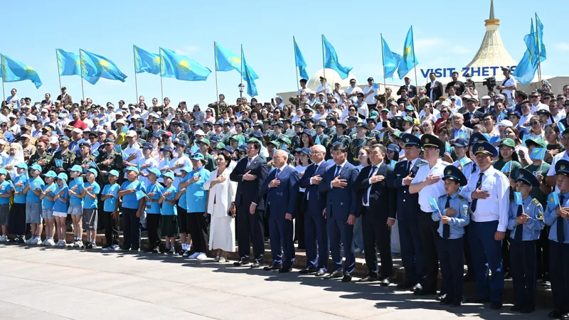 Флаги на 35 новых флагштоках, фото - Новости Zakon.kz от 04.06.2026 15:38