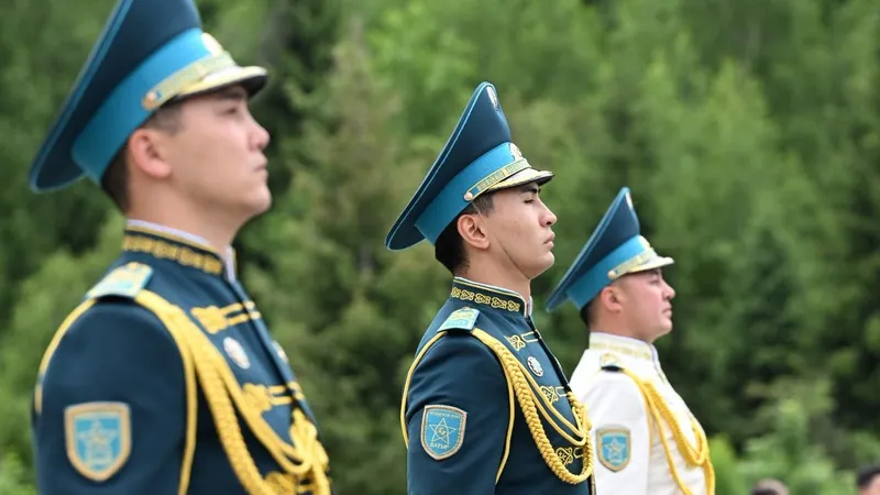 Поднятие флага, фото - Новости Zakon.kz от 04.06.2026 14:59