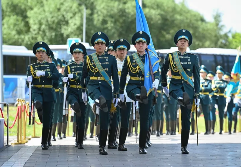 караул, Акорда, фото - Новости Zakon.kz от 04.06.2026 12:26