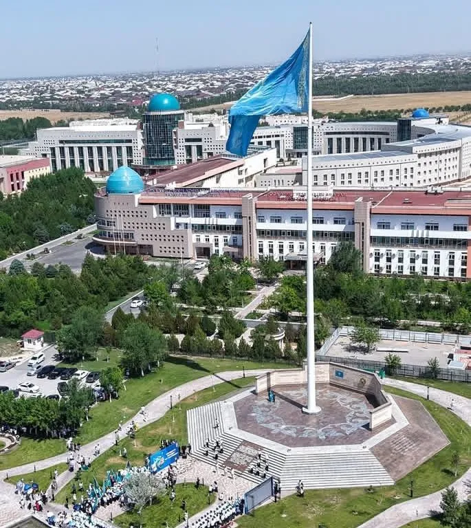 Церемония поднятия государственного флага, фото - Новости Zakon.kz от 04.06.2026 16:21