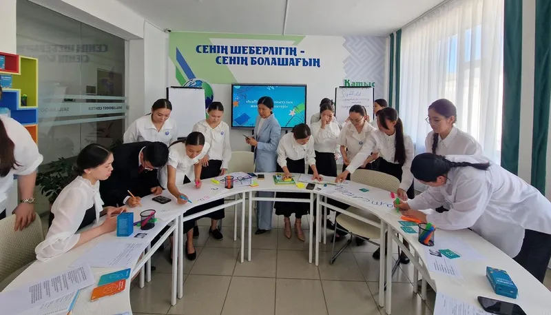 пара по профильному предмету в шо, фото - Новости Zakon.kz от 05.06.2026 14:44