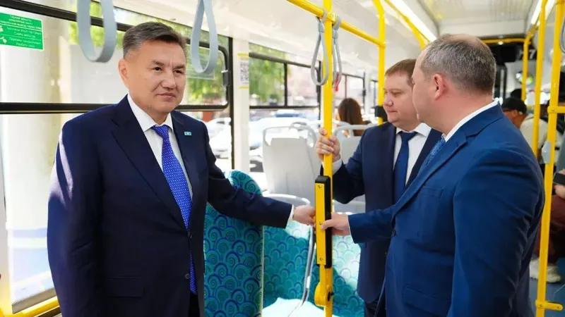 В Усть-Каменогорск прибыли новые трамваи
