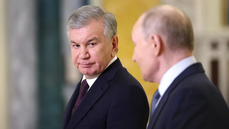 президент Узбекистана Шавкат Мирзиёев, президент России Владимир Путин, фото - Новости Zakon.kz от 05.06.2026 09:57