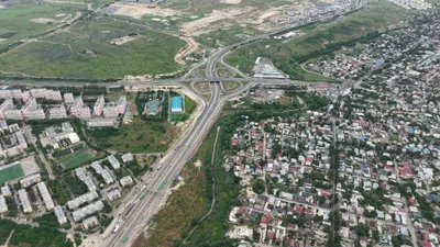 В Алматы открыли новый участок дороги на улице Саина