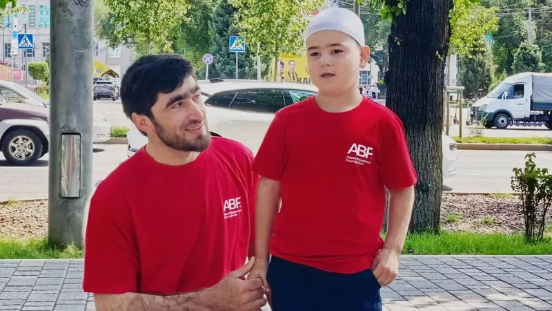 донор и спасенный мальчик, улица