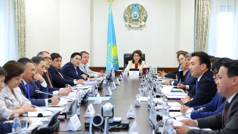 заседание в Правительстве по языковой политике, фото - Новости Zakon.kz от 17.06.2026 13:00