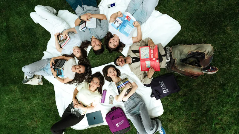 В KIMEP University распределение грантов, фото - Новости Zakon.kz от 17.06.2026 14:20