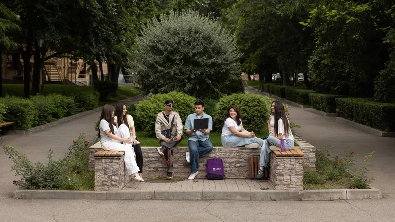 В KIMEP University распределение грантов, фото - Новости Zakon.kz от 17.06.2026 14:20