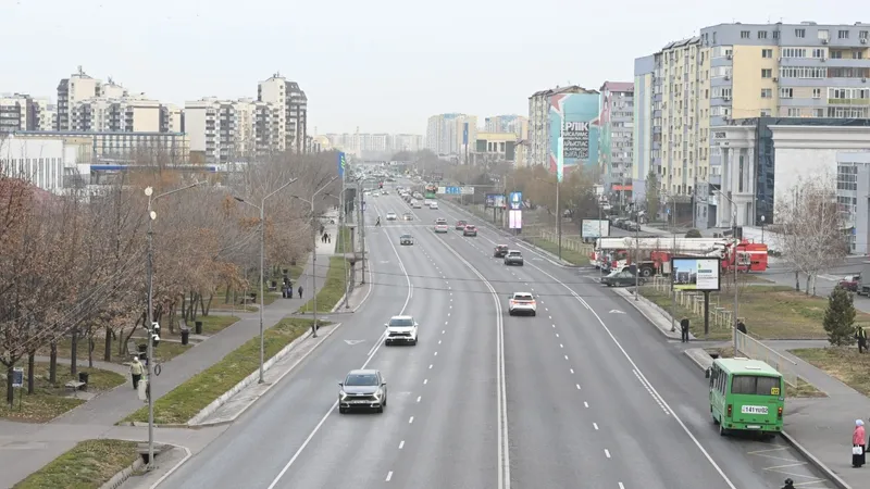 Алматы, дорога, автомобили, фото - Новости Zakon.kz от 19.06.2026 15:07