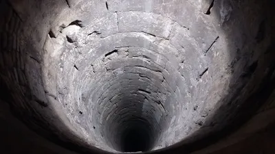 Колодец, глубина, кирпичи 