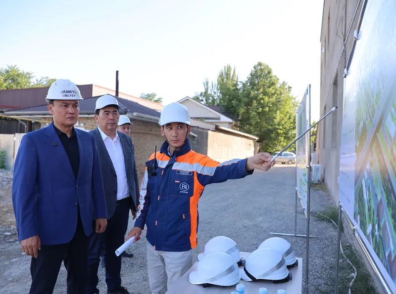 чиновники, стройка, фото - Новости Zakon.kz от 24.06.2026 11:35
