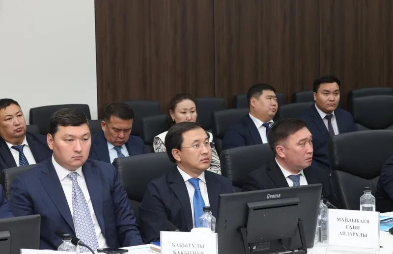 слушатели, форум, фото - Новости Zakon.kz от 25.06.2026 09:25