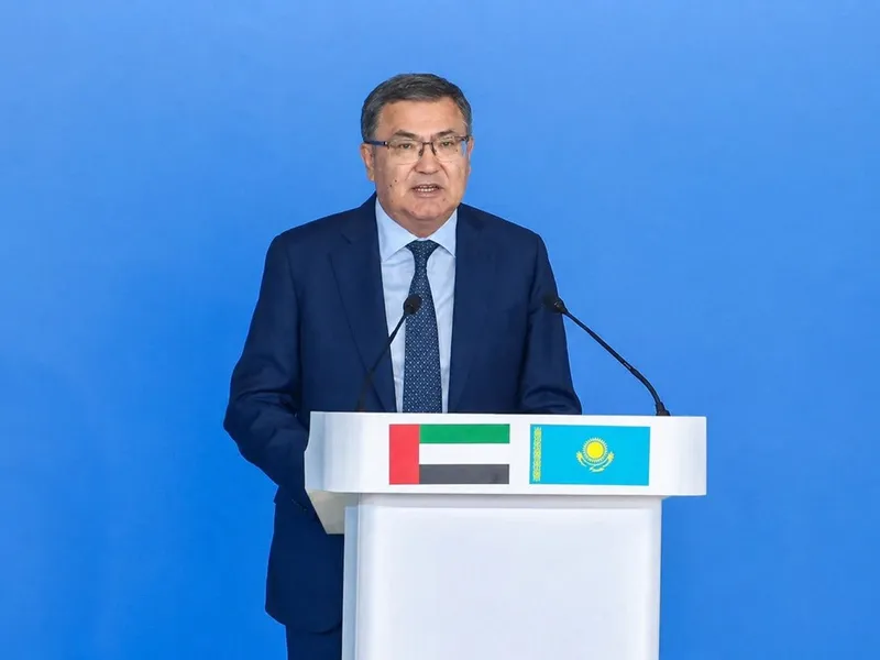 Госслужащие, фото - Новости Zakon.kz от 30.06.2026 09:15