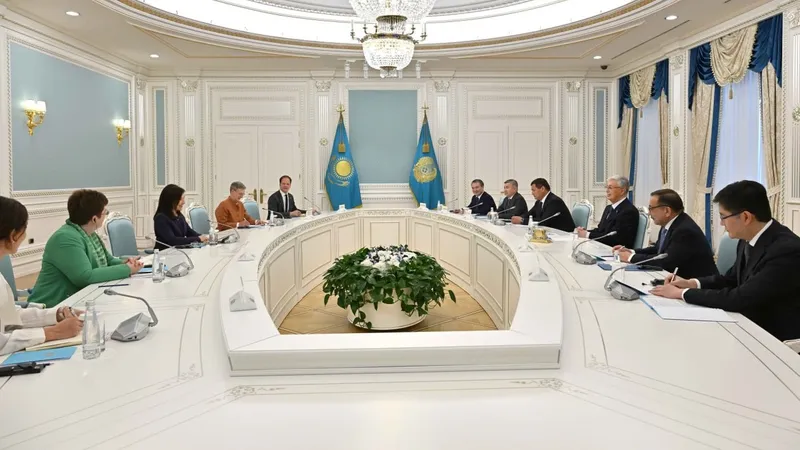 встреча с президентом, фото - Новости Zakon.kz от 30.06.2026 18:58