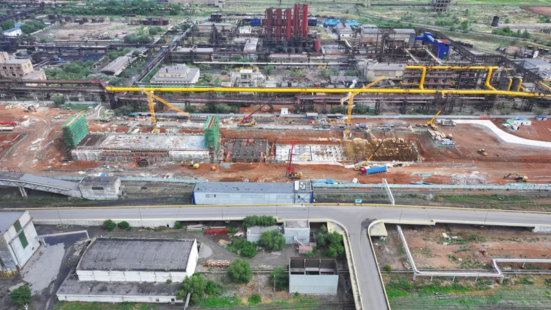 Qarmet строит новые коксовые батареи, фото - Новости Zakon.kz от 01.07.2026 13:44