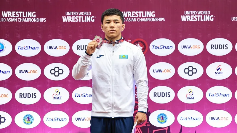 Сборная Казахстана выиграла 18 наград на чемпионате Азии U20 по борьбе, фото - Новости Zakon.kz от 06.07.2026 18:10